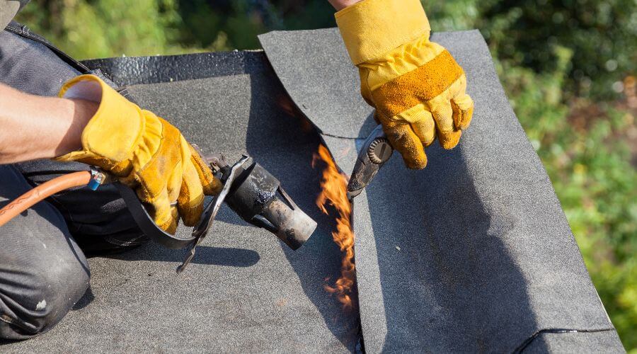 Professional gutter cleaning in Leggett, TX